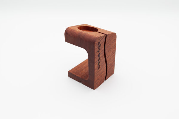 Watch Holder - schräg von links ohne Kabel